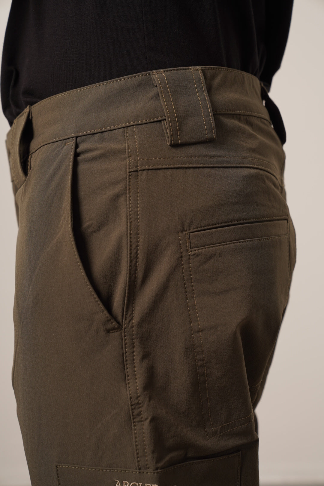 Archer Camp Wolf Outdoor Pants