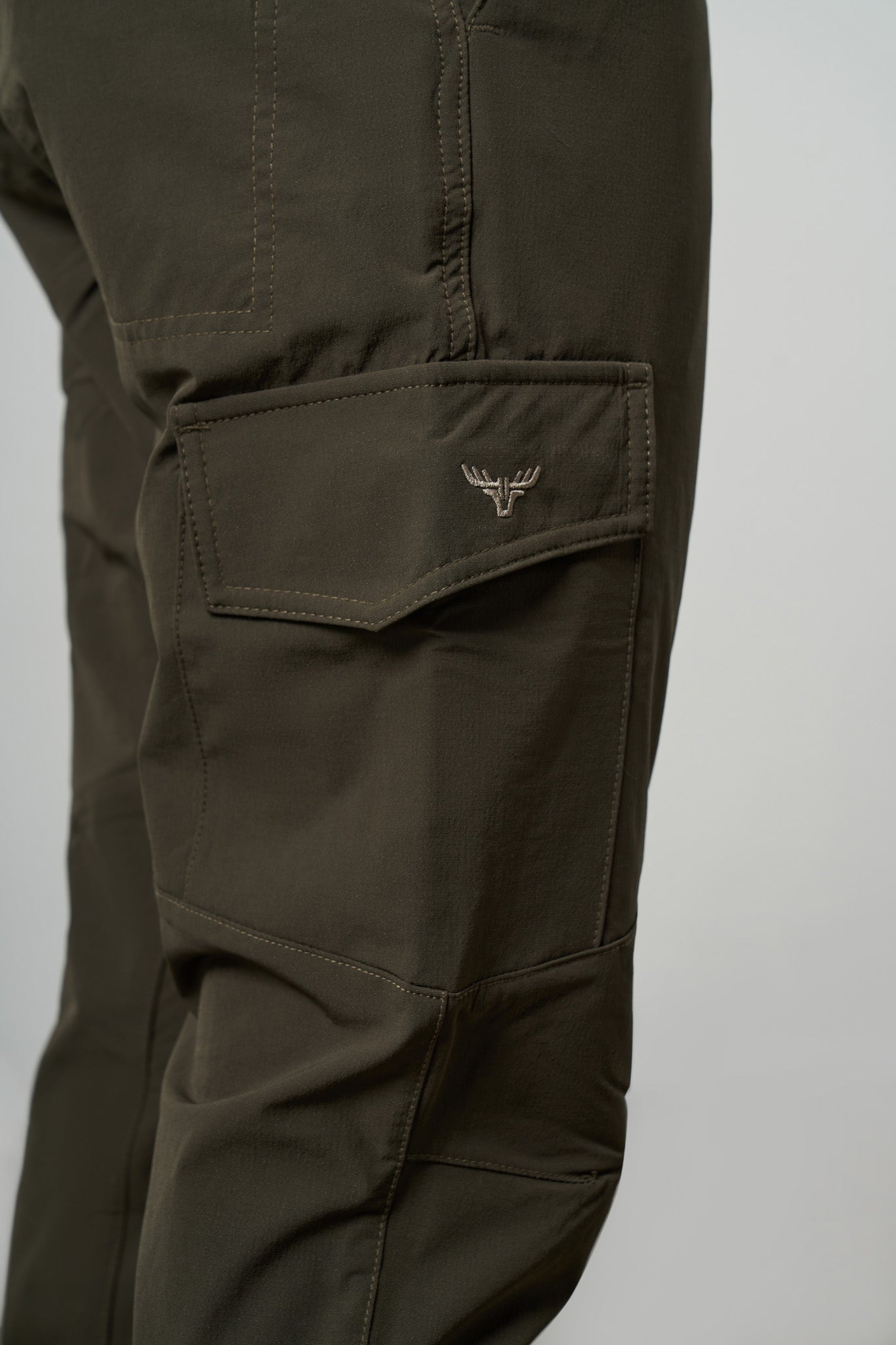 Archer Camp Wolf Outdoor Pants